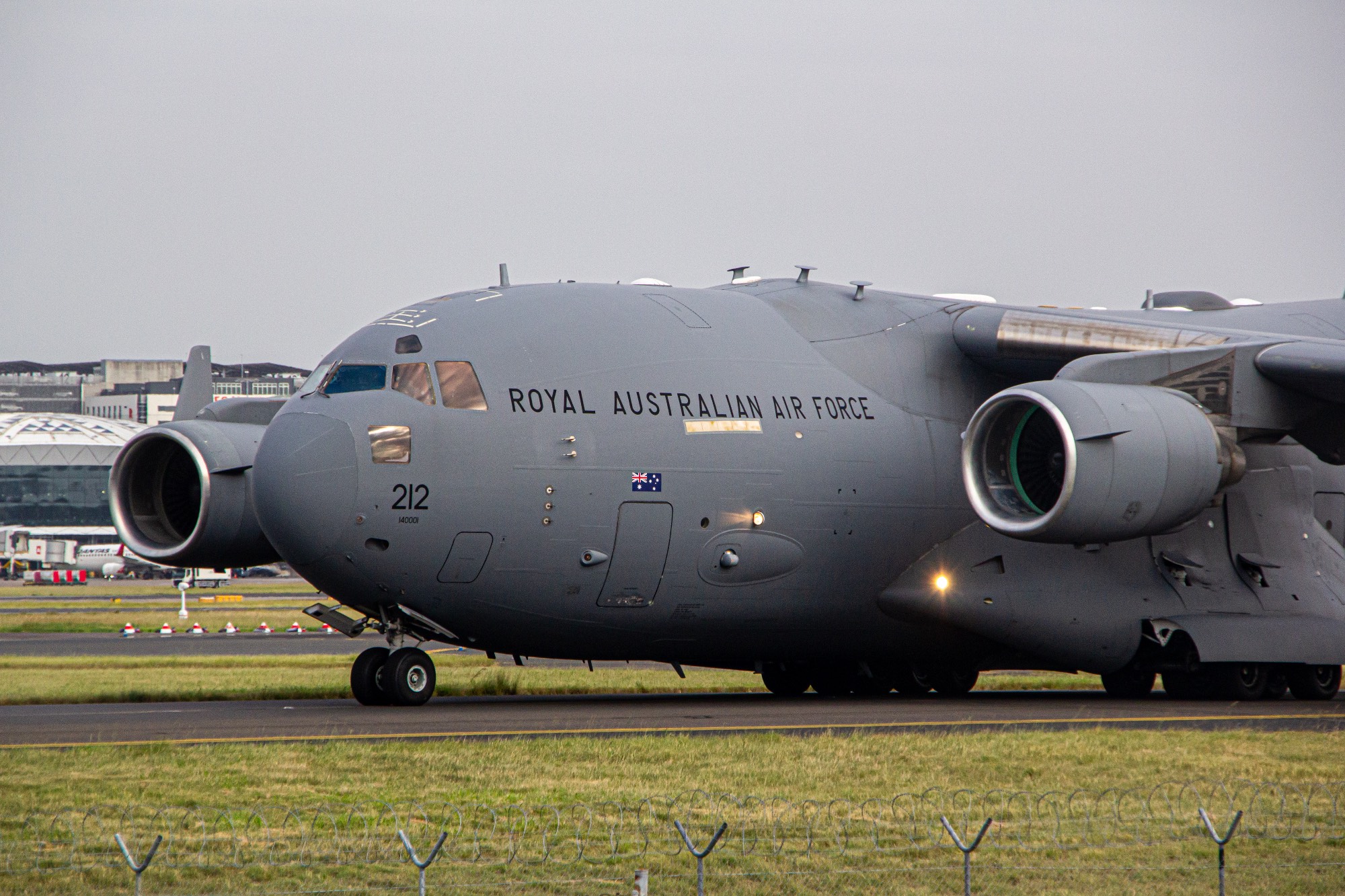 Royal Australian Air Force A41-212 at YSSY by Harrison_G_Av