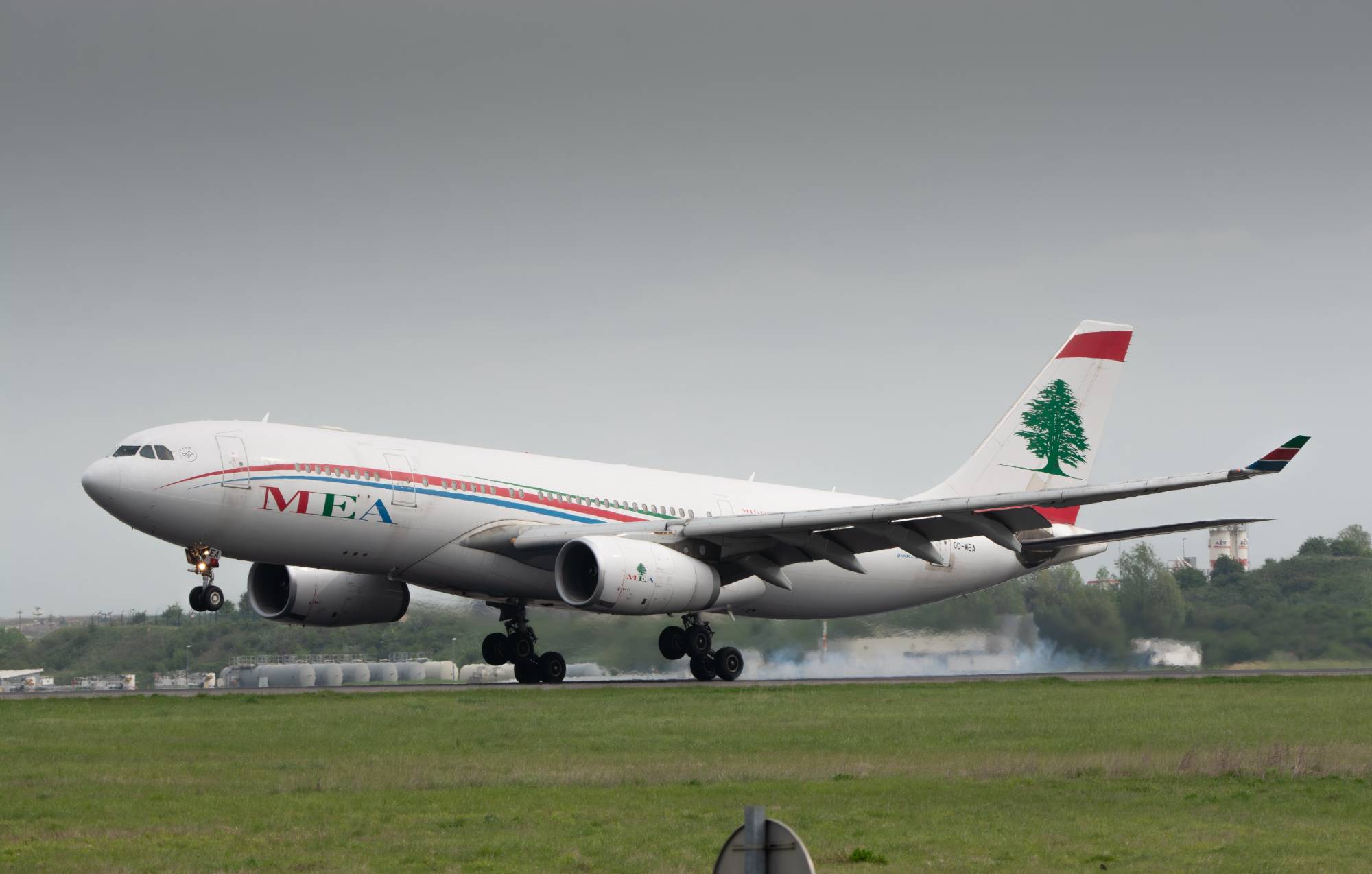 Middle East Airlines OD-MEA at LFPG by flybyvibes7613