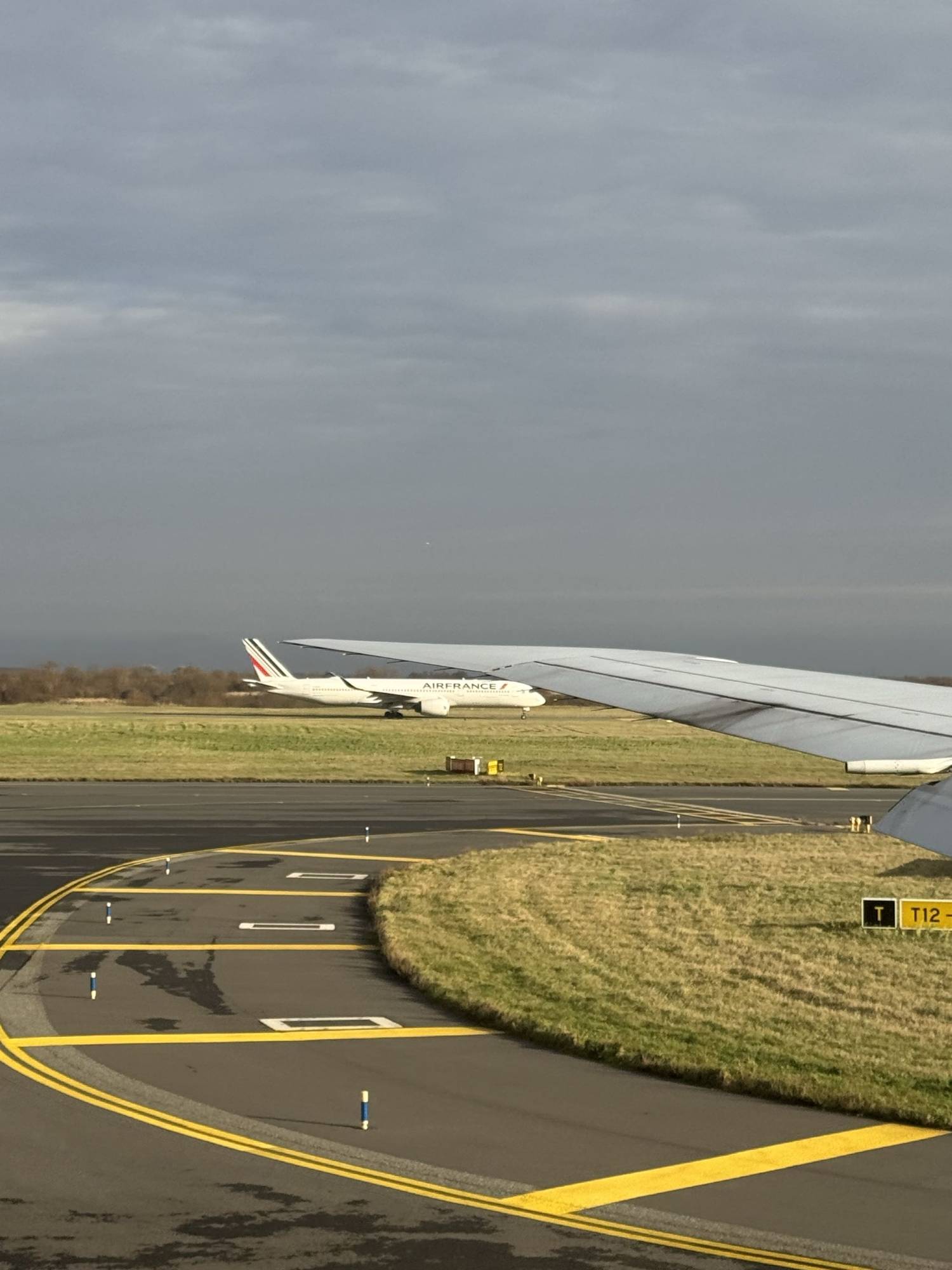 Air France F-HUVA at LFPG by flybyvibes7613