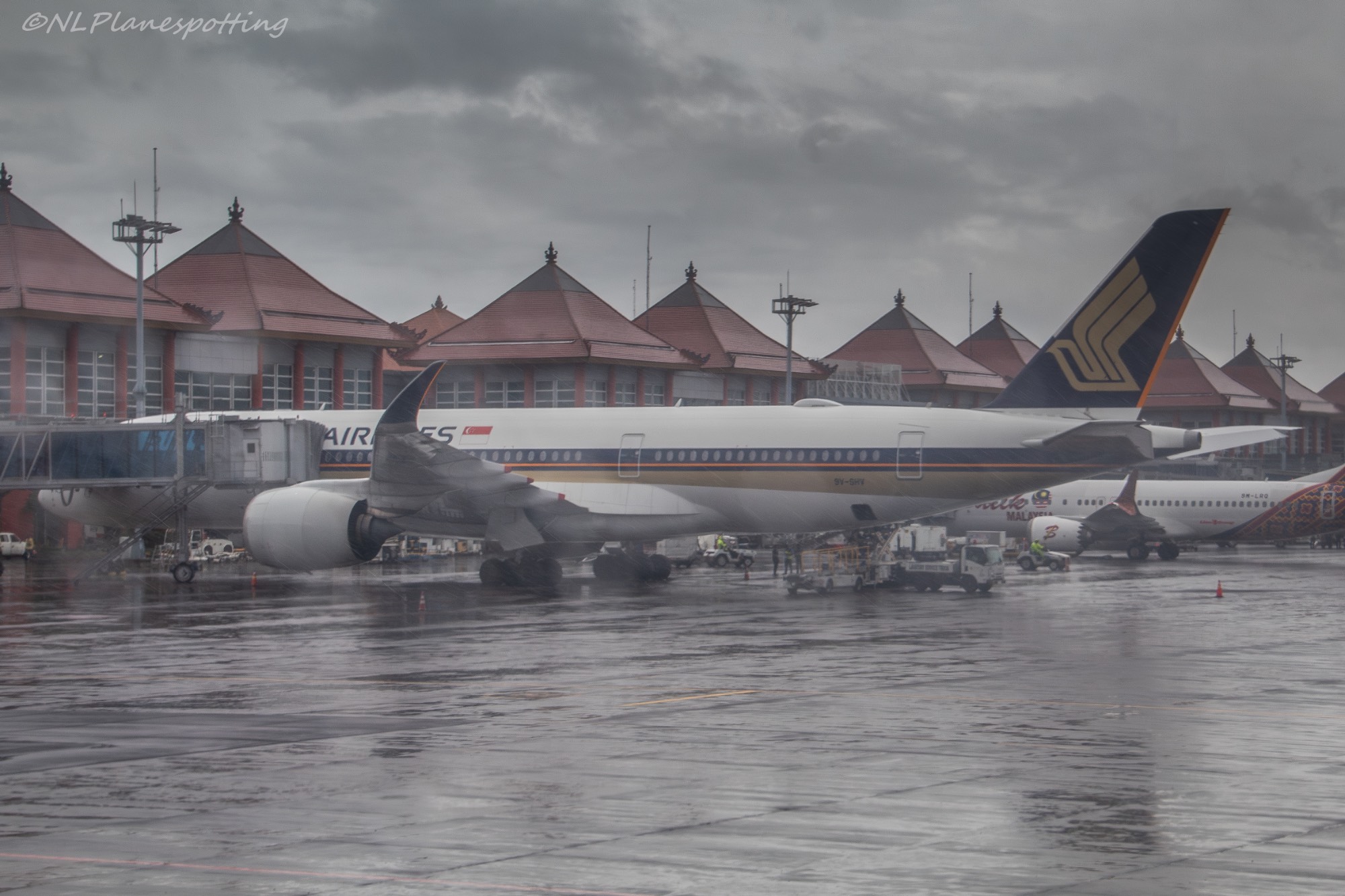 Singapore Airlines 9V-SHV at WADD by NL_Planespotting
