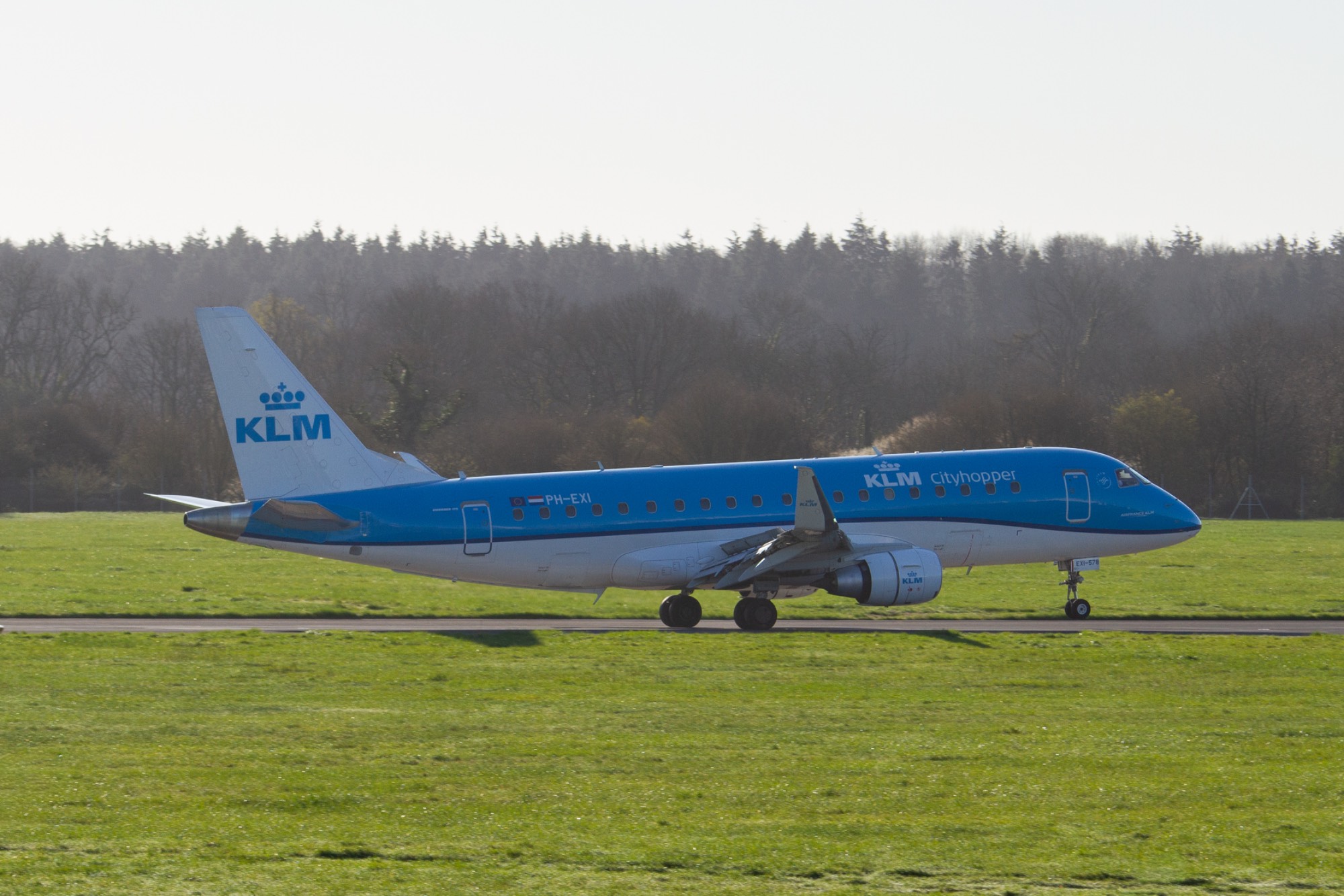 KLM PH-EXI at EGHI by oscarbromilow