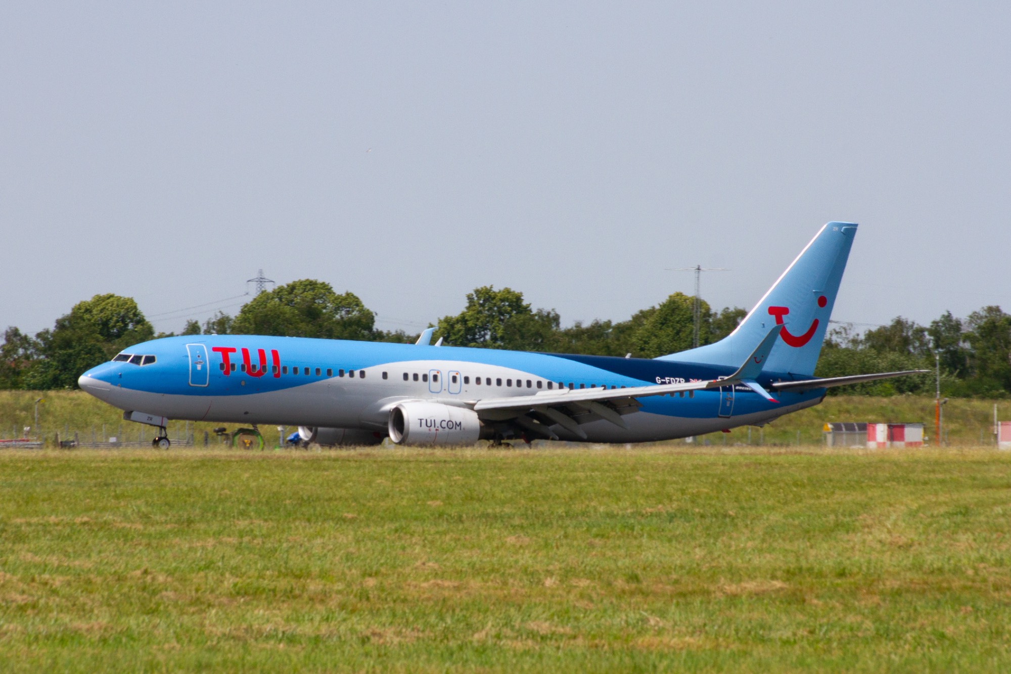 TUI G-FDZR at EGHI by oscarbromilow