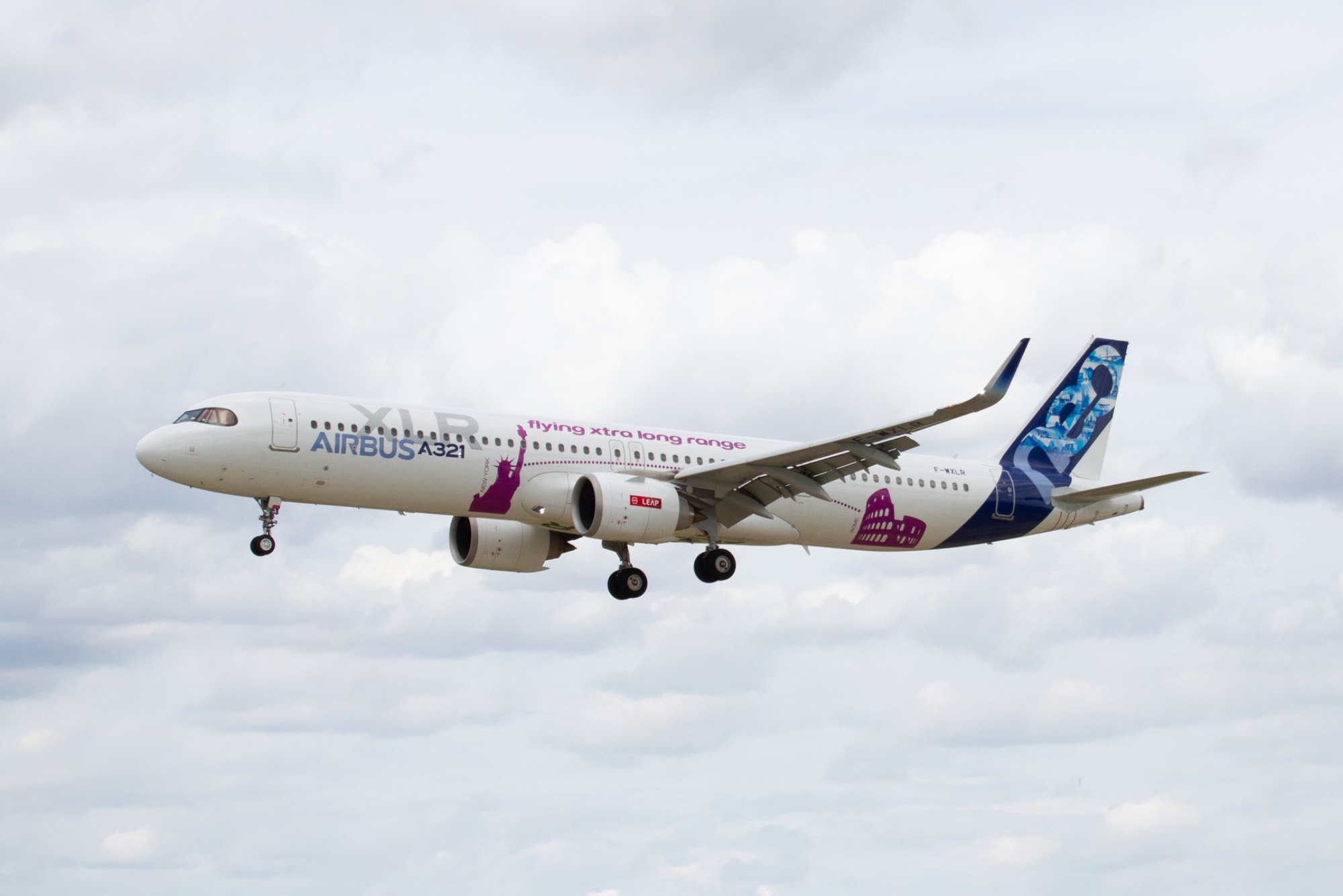 Airbus F-WXLR at EGLF by oscarbromilow
