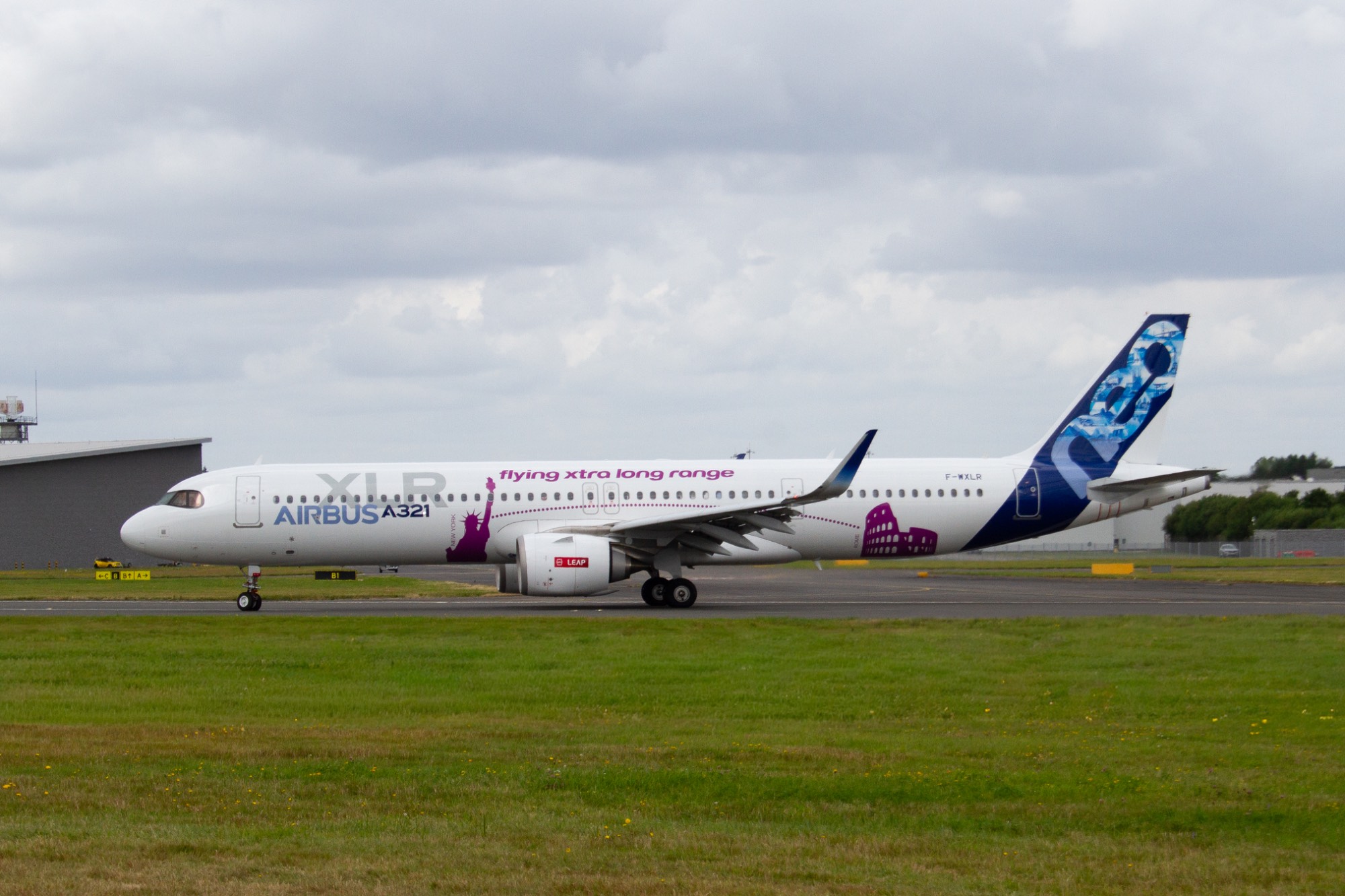Airbus F-WXLR at EGLF by oscarbromilow