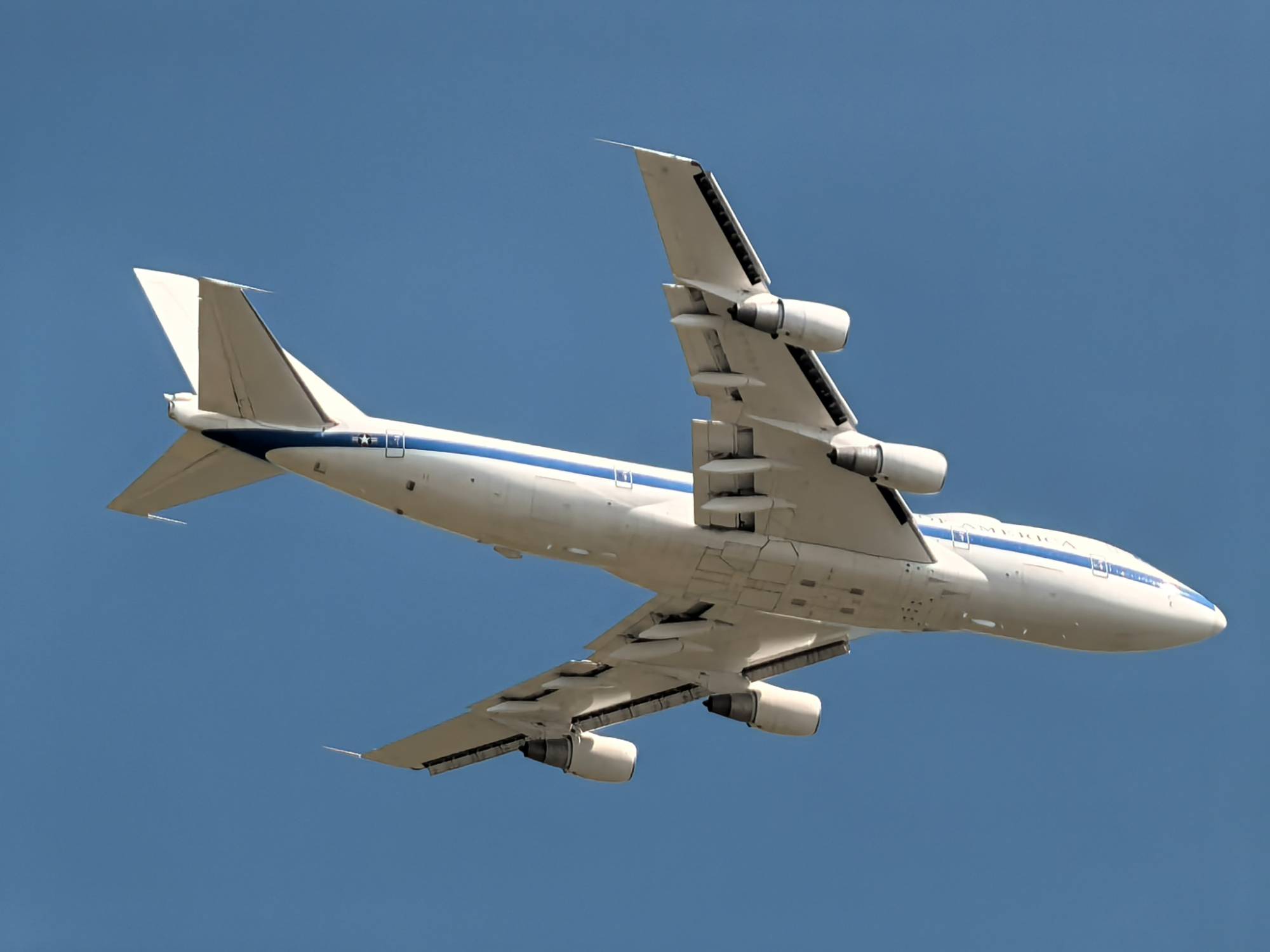 USAF HB-77 at CYXU by A350