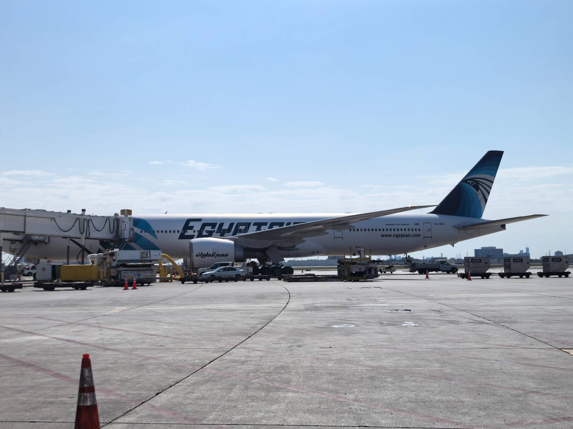 Egyptair SU-GDO at CYYZ by A350