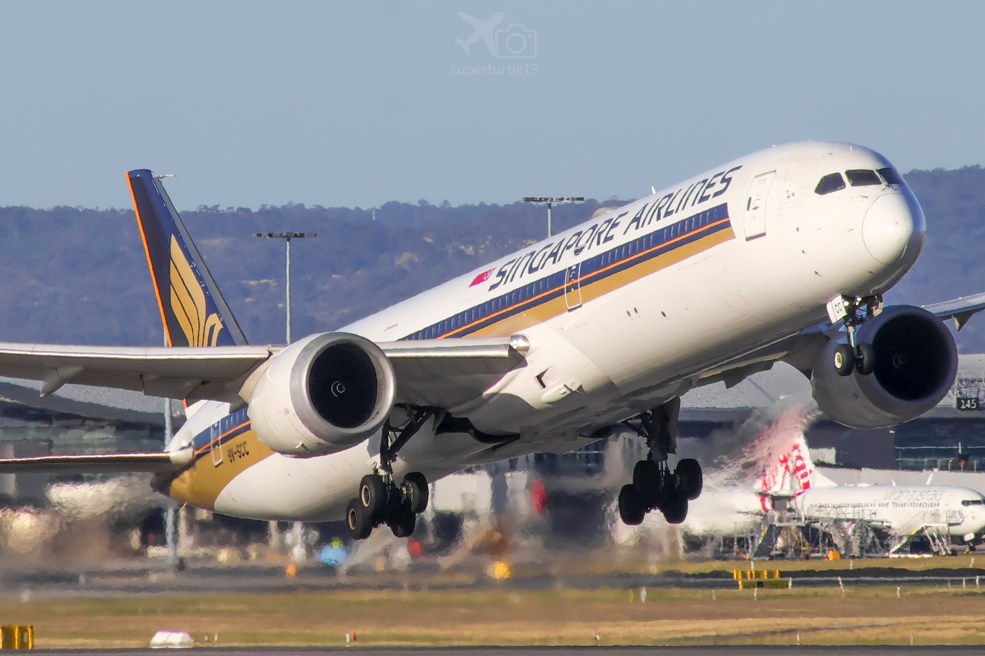 Singapore Airlines 9V-SCC at YPPH by thomas.j.button