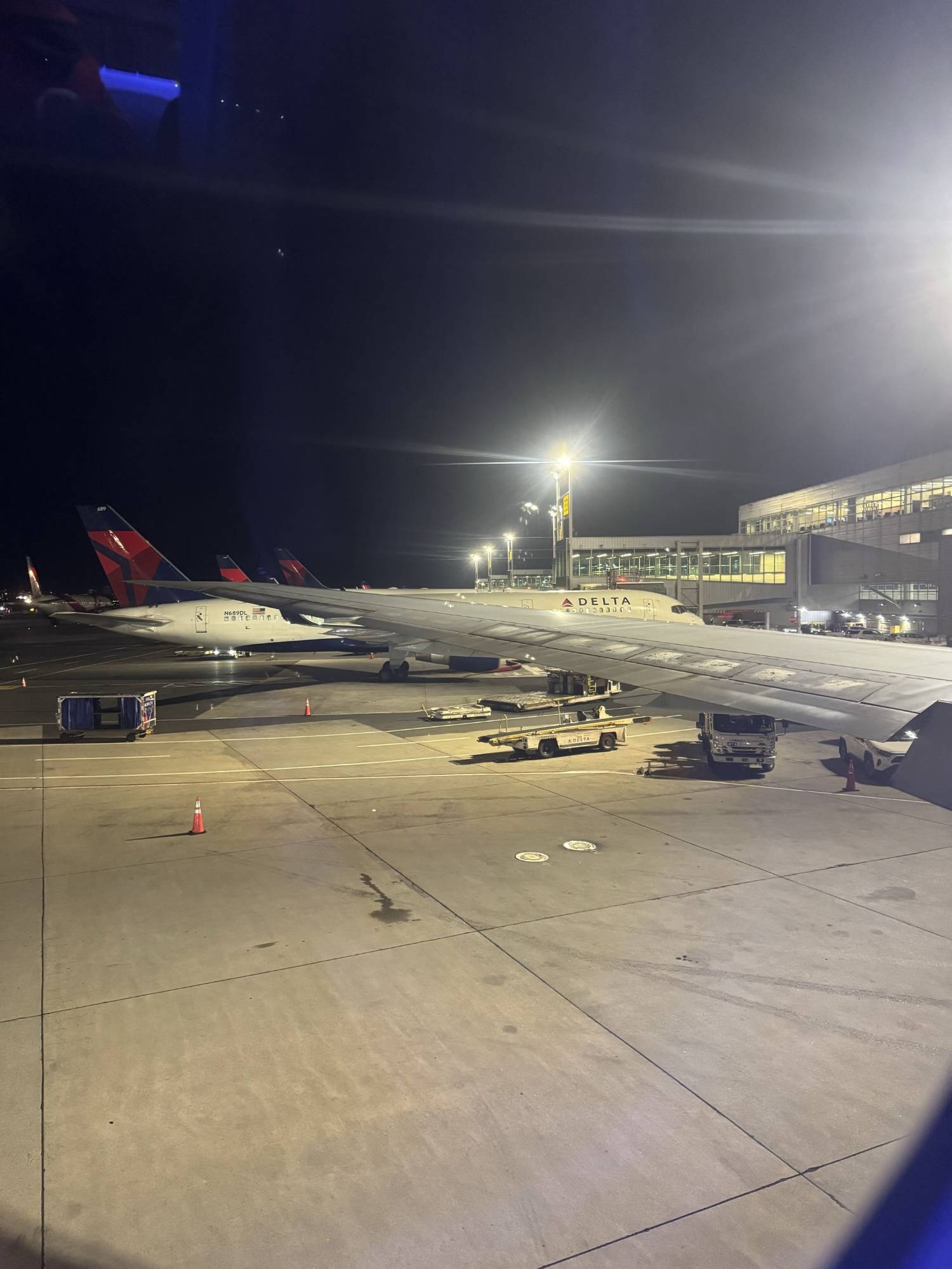 Delta Airlines N689DL at KJFK by Piscty