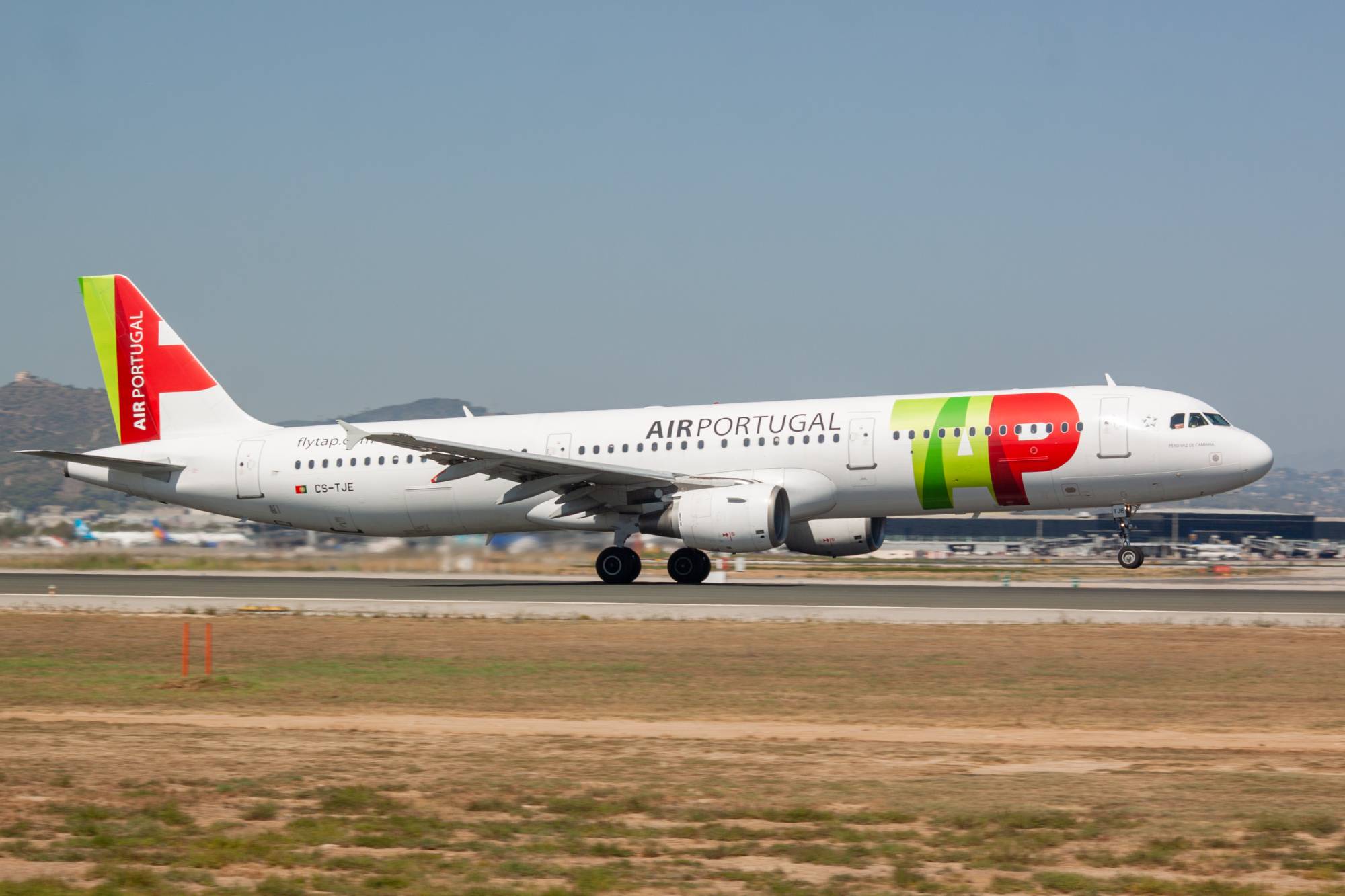 TAP Air Portugal CS-TJE at LEBL by jorgealvarezsan