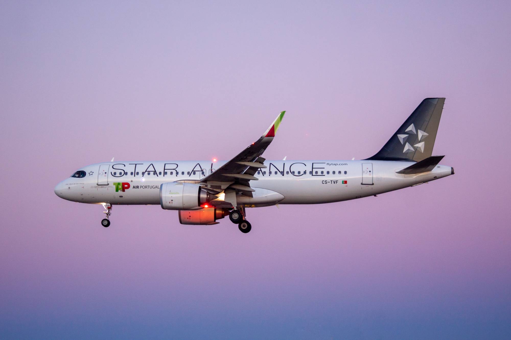 TAP Air Portugal CS-TVF at LPPT by jorgealvarezsan