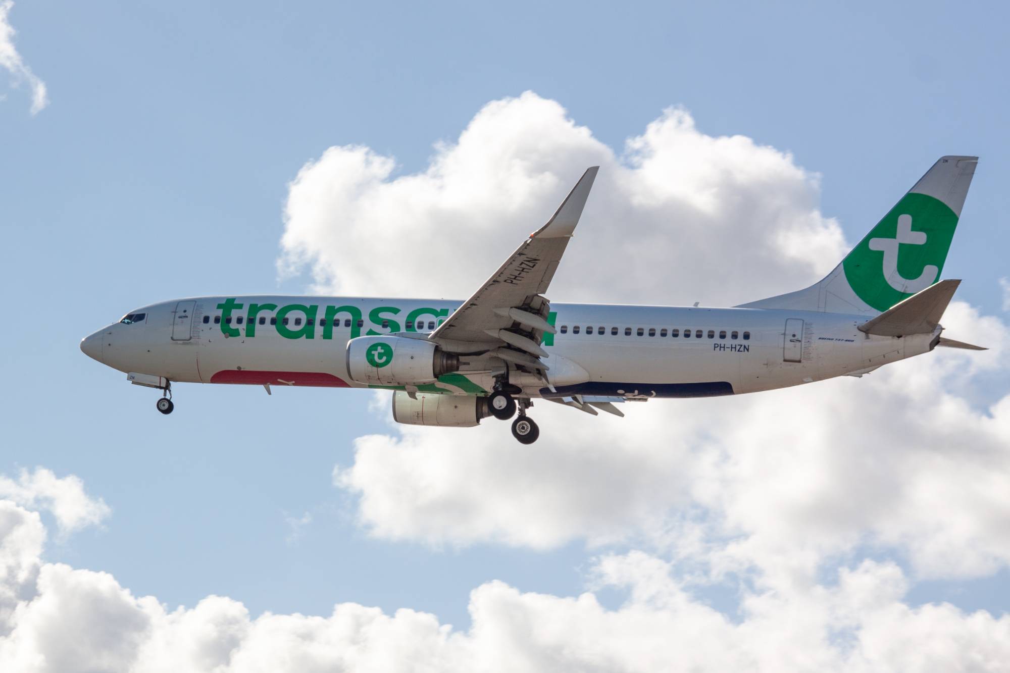 Transavia PH-HZN at LPPT by jorgealvarezsan