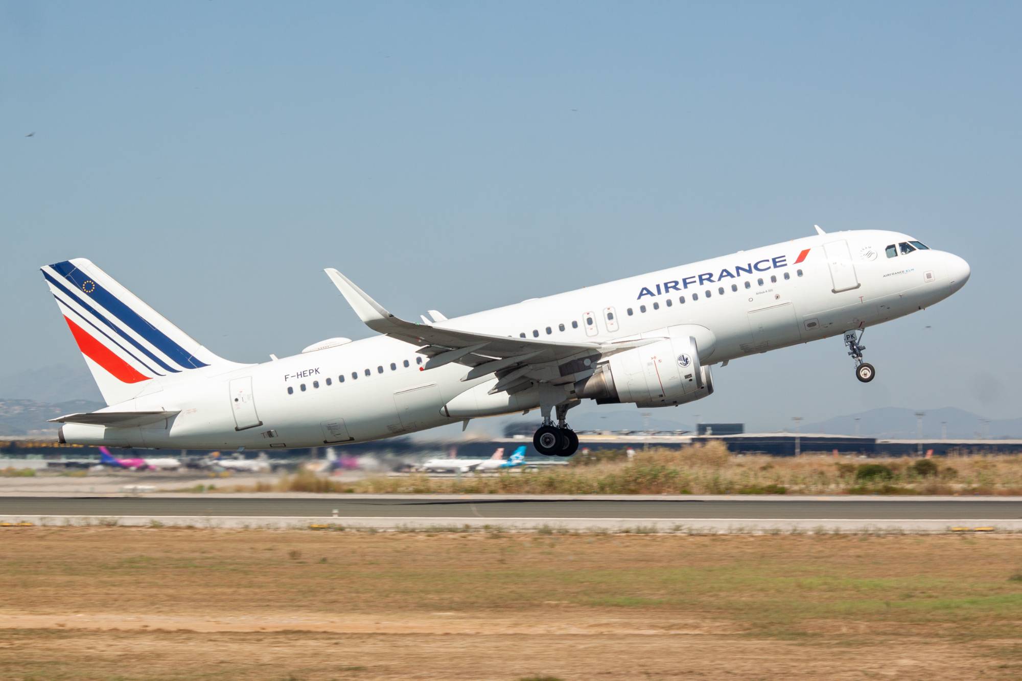 Air France F-HEPK at LEBL by jorgealvarezsan