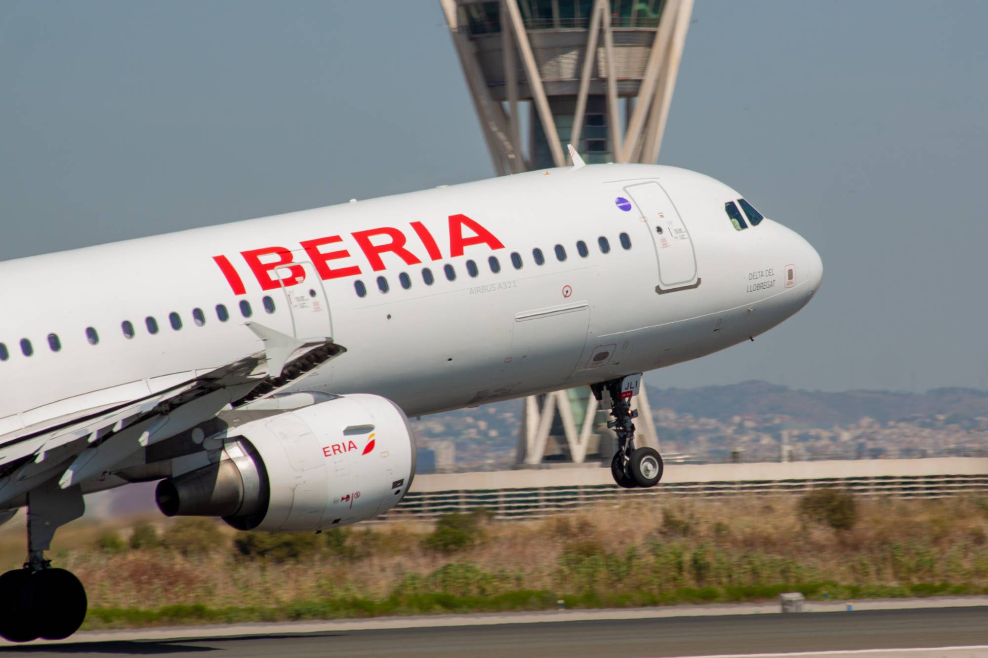 Iberia EC-JLI at LEBL by jorgealvarezsan