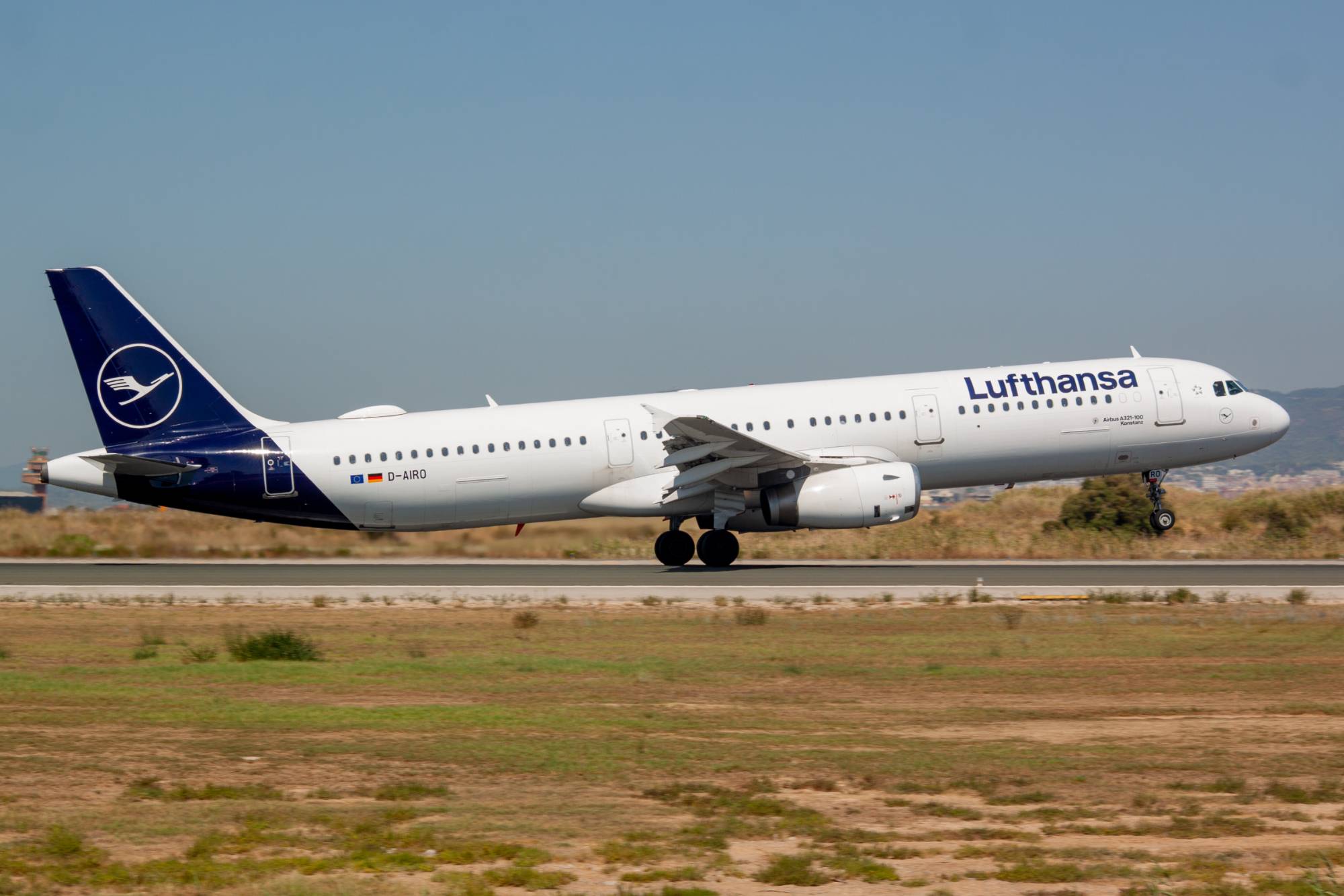Lufthansa D-AIRO at LEBL by jorgealvarezsan