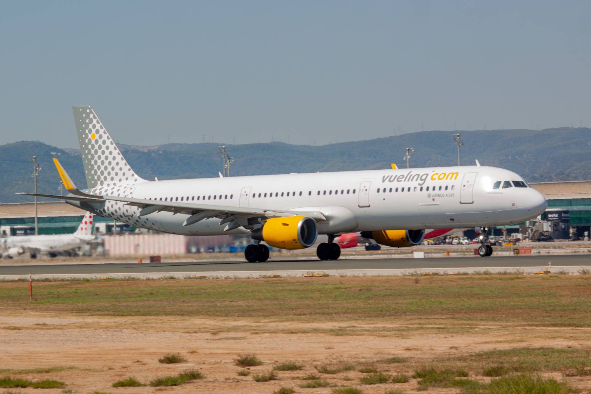 Vueling EC-NLX at LEBL by jorgealvarezsan