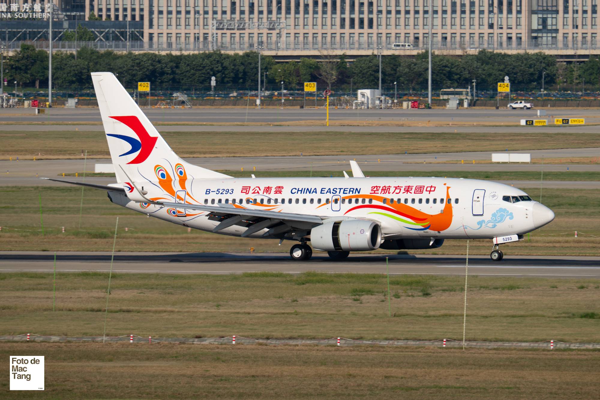 China Eastern Airlines B-5293 at ZBAD by realmactang