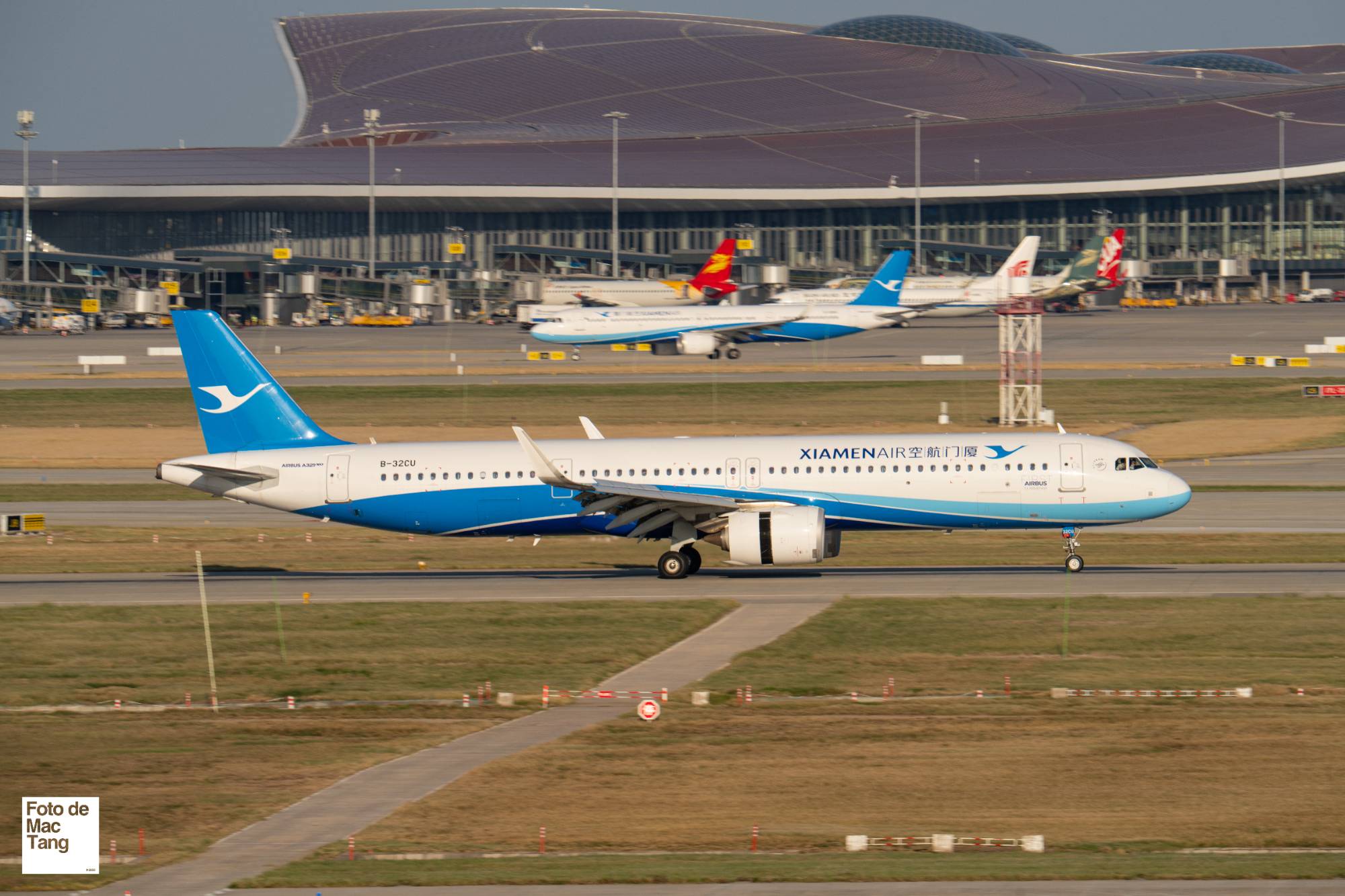 Xiamen Air B-32CU at ZBAD by realmactang
