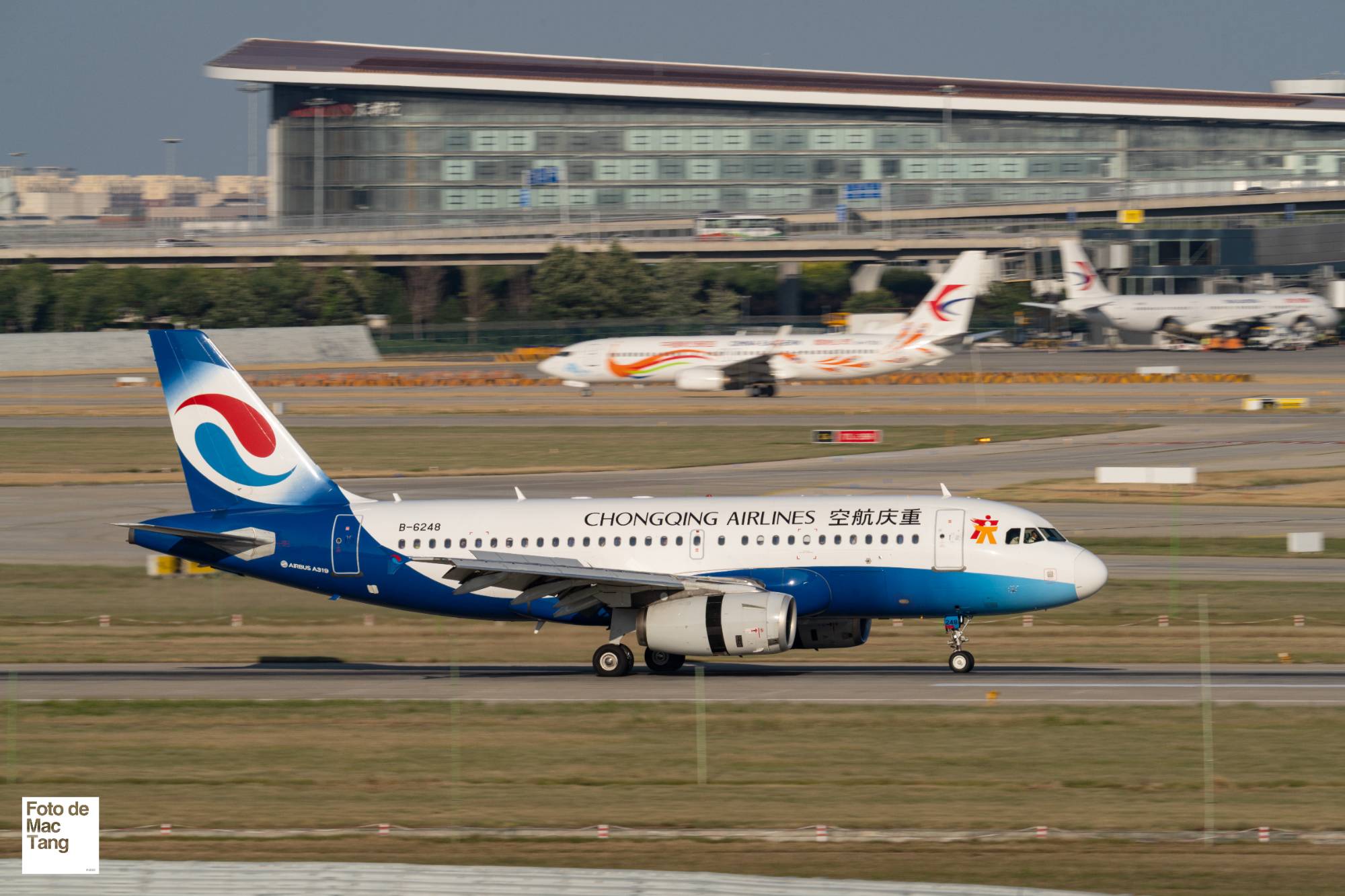 Chongqing Airlines B-6248 at ZBAD by realmactang
