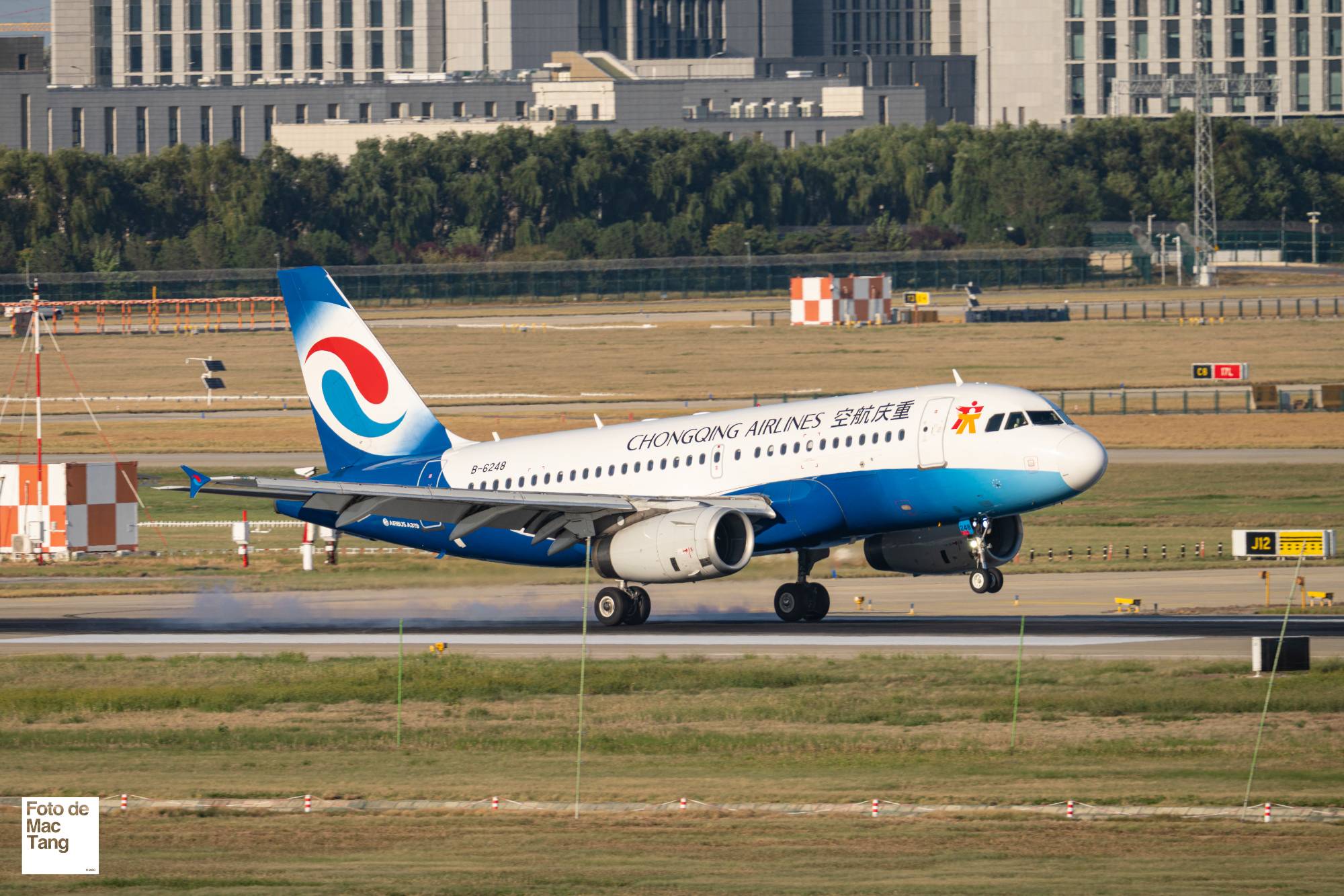 Chongqing Airlines B-6248 at ZBAD by realmactang