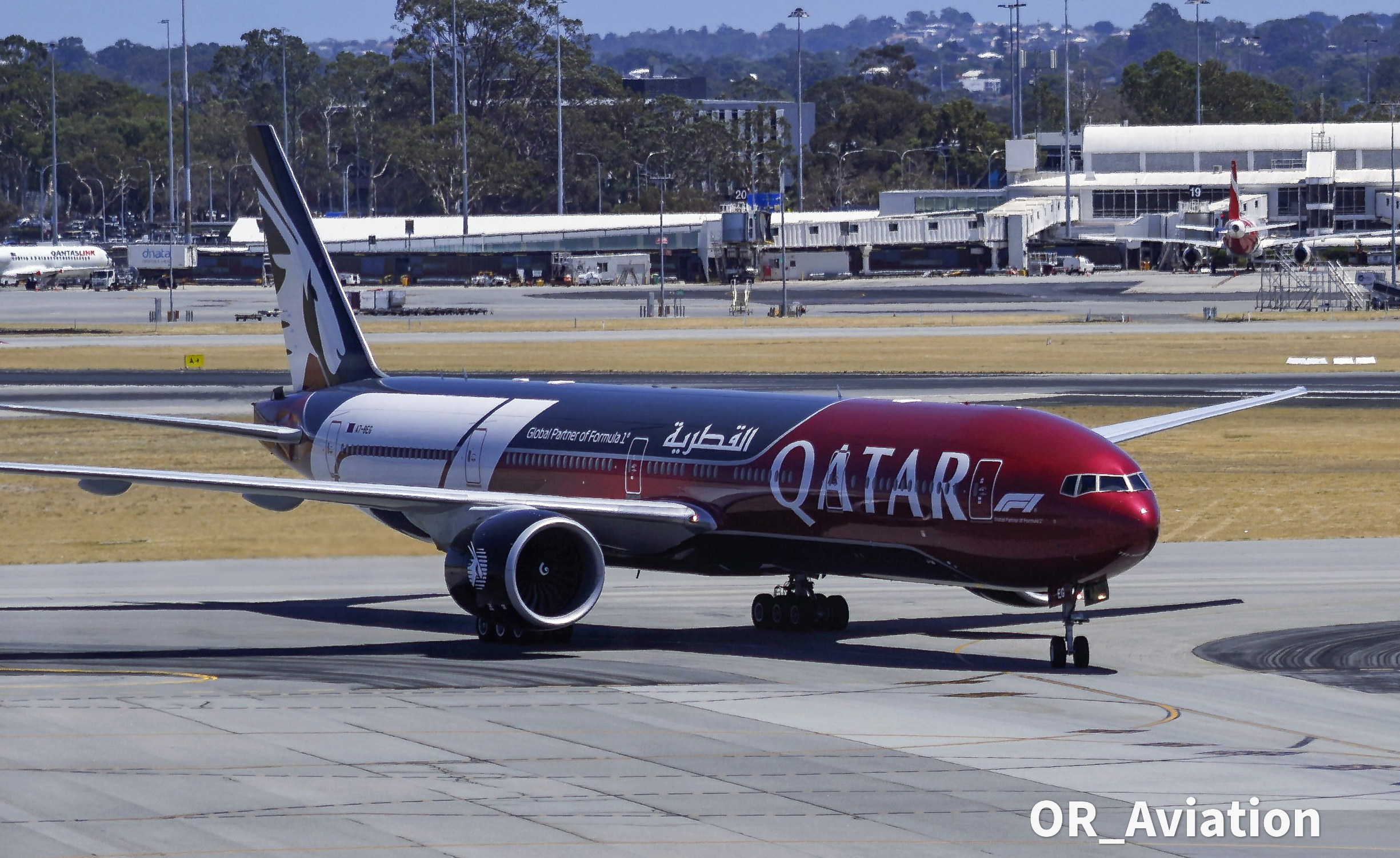 Qatar Airways A7-BEG at YPPH by OR_Aviation