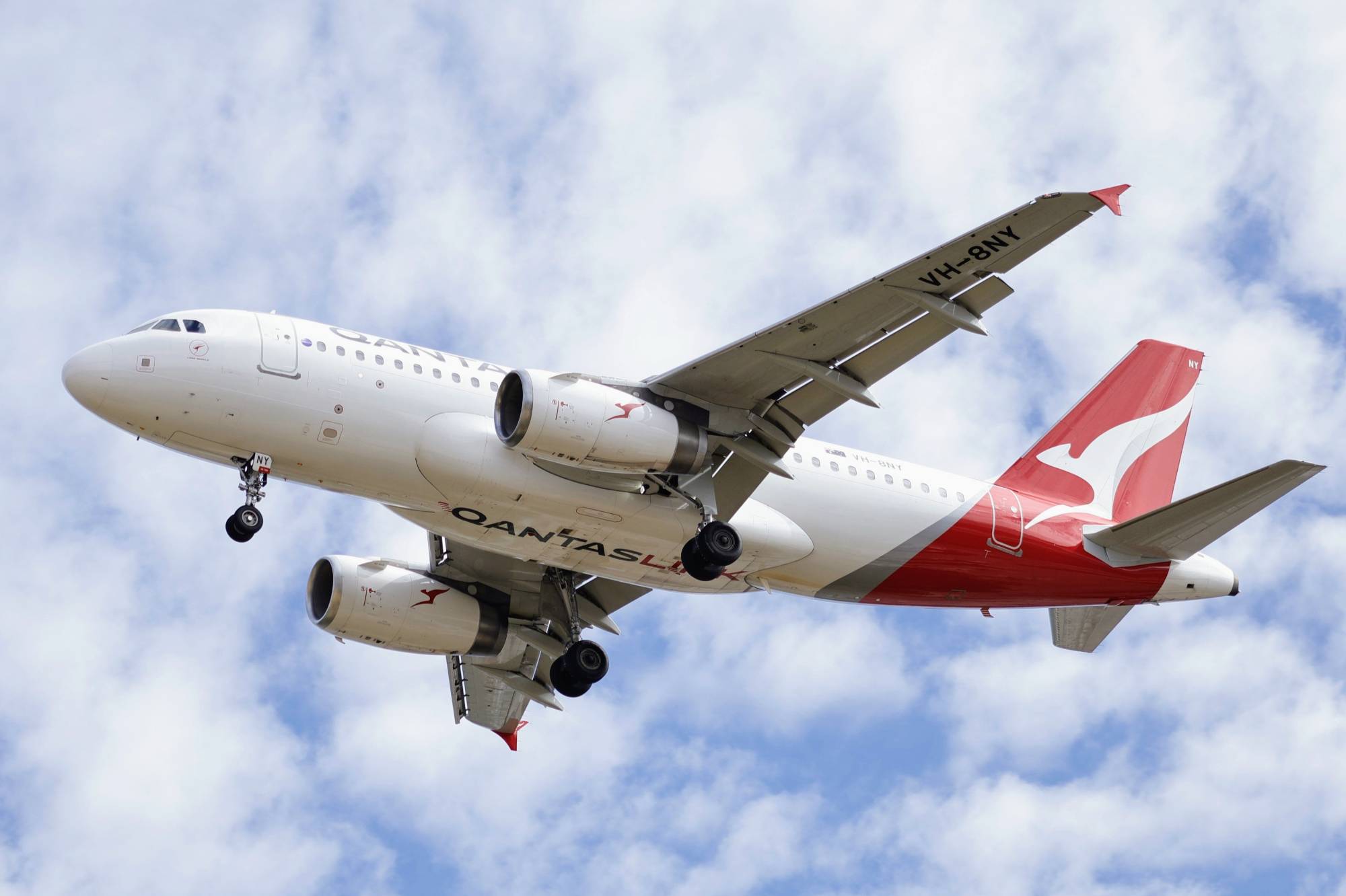 QantasLink VH-8NY at YPPH by OR_Aviation