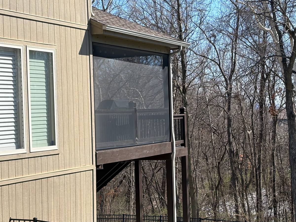 Screen Rooms & Sunrooms project for Javieer R. in Riverside, MO, 64150