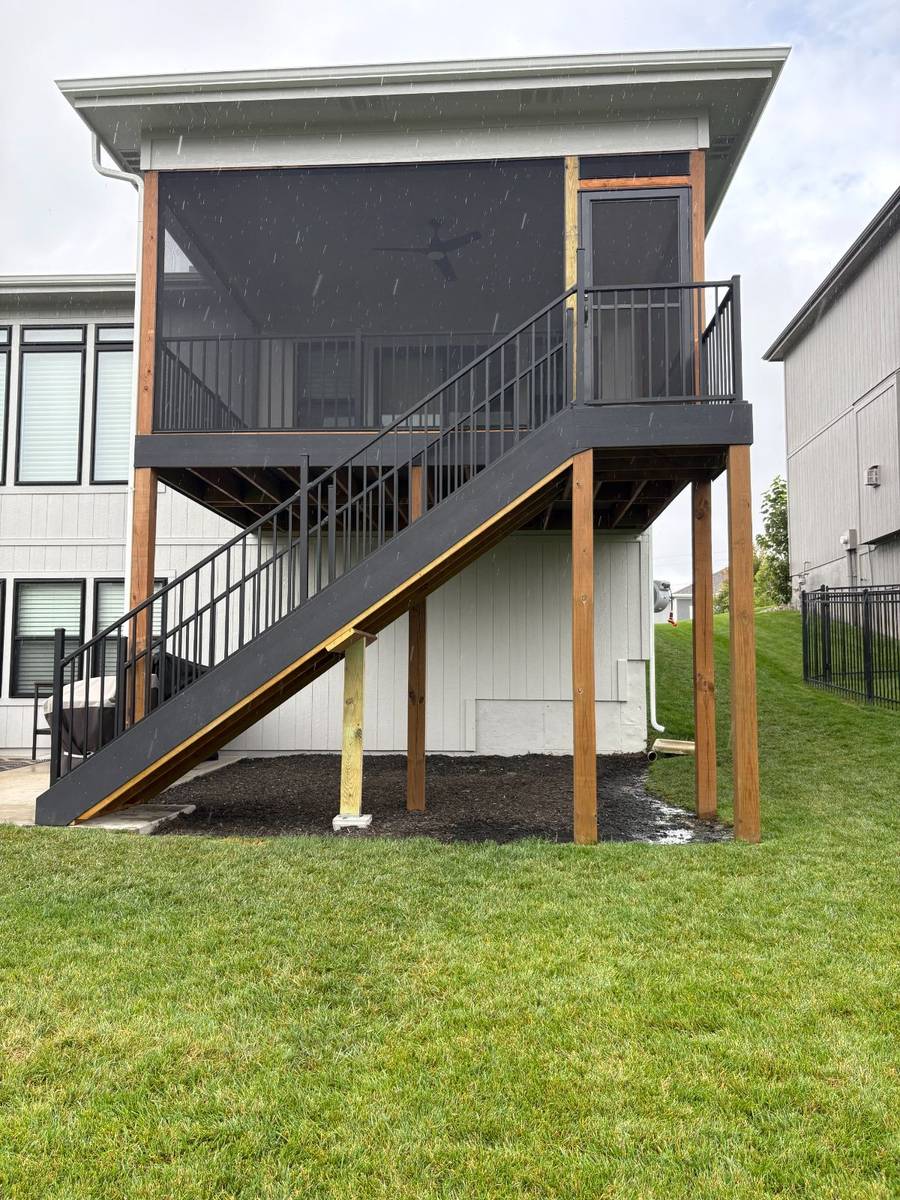 Screen Rooms & Sunrooms project for Robert N. in Kansas City, MO, 64157