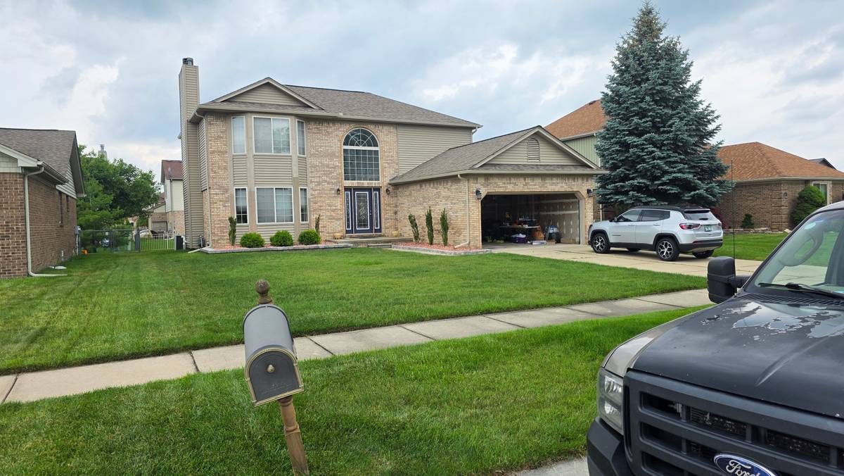 Seamless Gutters in Harrison Township, MI