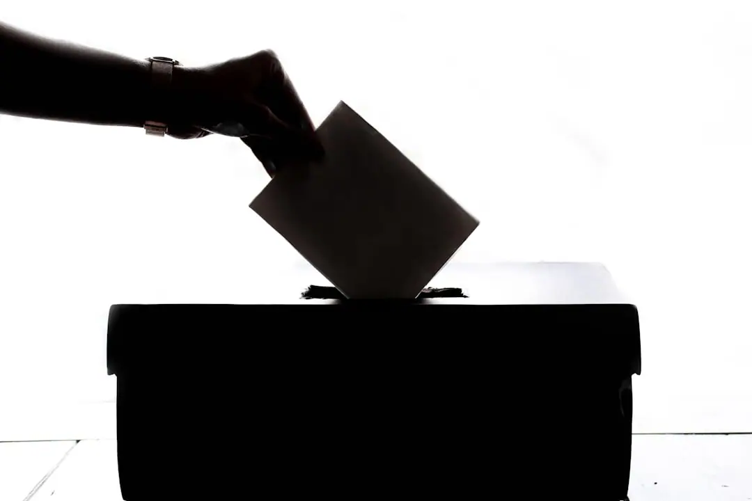 Élections et Chômage : Le Grand Gel ? Pourquoi les Recruteurs Hésitent et Comment Forcer Votre Chance