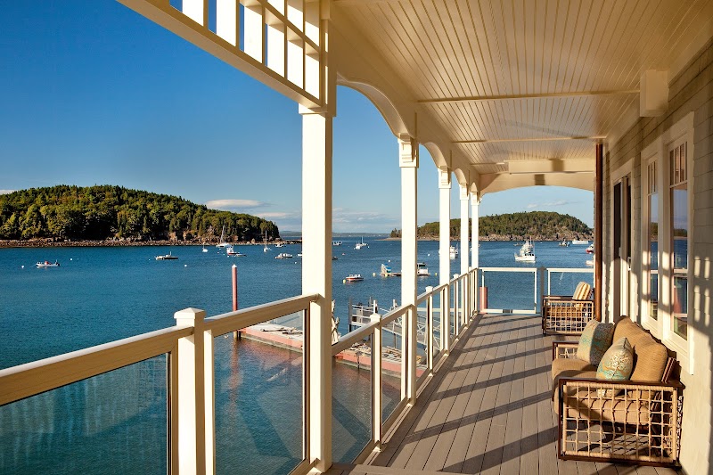 Harborside Hotel 