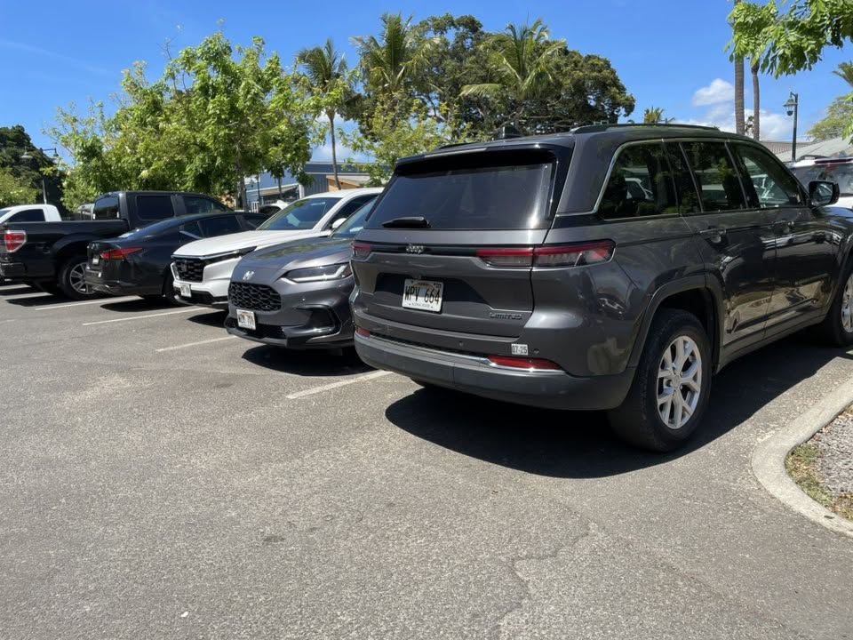 HIT AND RUN - Haleiwa Store Lots, Haleiwa, Oahu | Stolen Stuff Hawaii