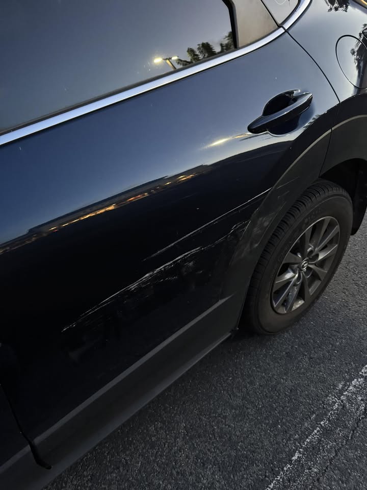 HIT AND RUN - Waikele Premium Outlets, Waipahu, Oahu | Stolen Stuff Hawaii