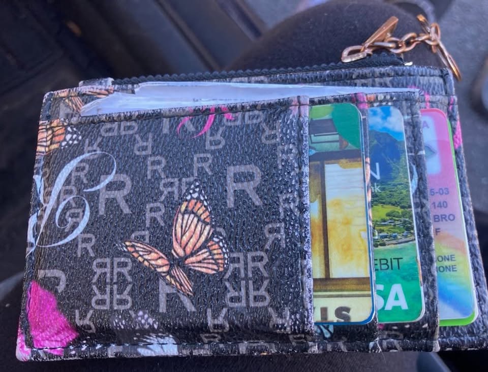 LOST ITEM - Kunia Walmart, Kunia, Oahu | Stolen Stuff Hawaii