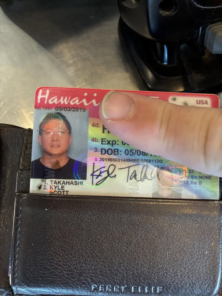 FOUND ITEM - Zippys, Kaneohe | Stolen Stuff Hawaii