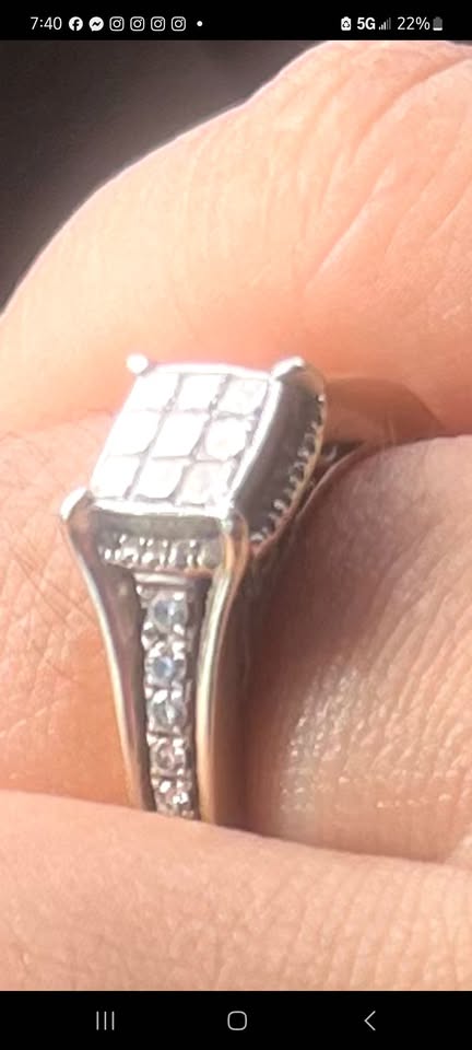 LOST ITEM - Kona Airport, Hawaii | Stolen Stuff Hawaii