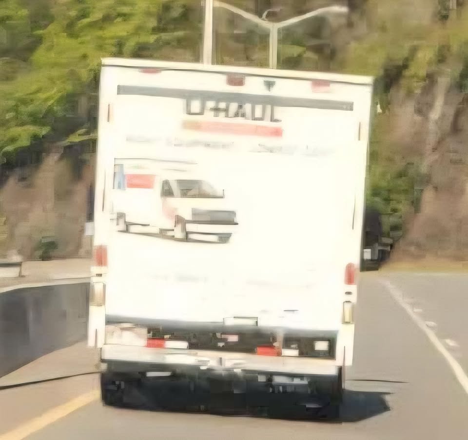 TRAFFIC INCIDENT - Kawanakoa School, Old Pali Road, Honolulu | Stolen Stuff Hawaii