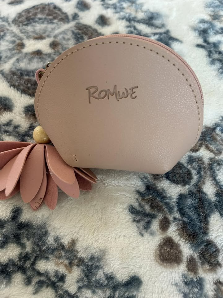 LOST ITEM - Wahiawa Shopping Center, Wahiawa | Stolen Stuff Hawaii