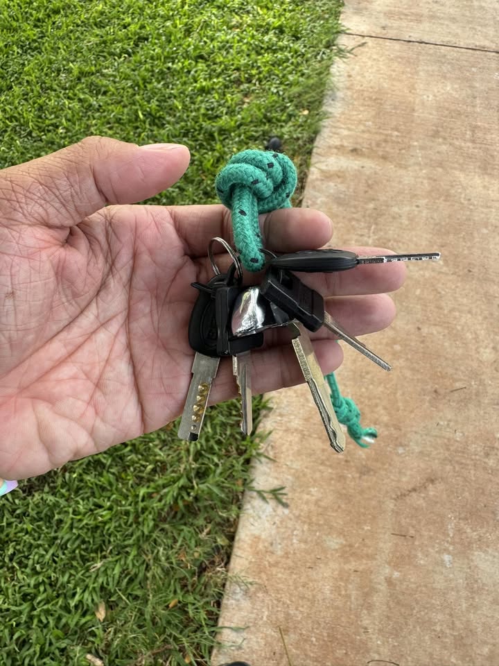 FOUND ITEM - Kapiolani Park, Waikīkī Police Department, Waikīkī, Oahu | Stolen Stuff Hawaii