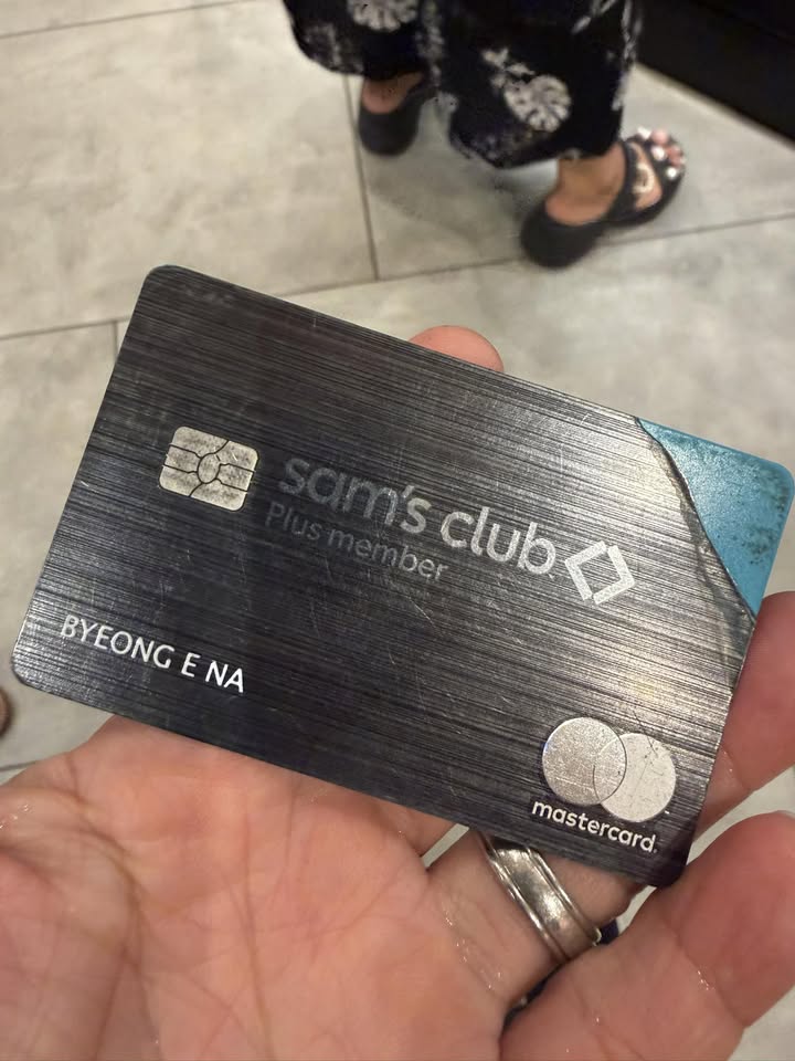 FOUND ITEM - Raising Cane’s, Pearl City, Oahu | Stolen Stuff Hawaii