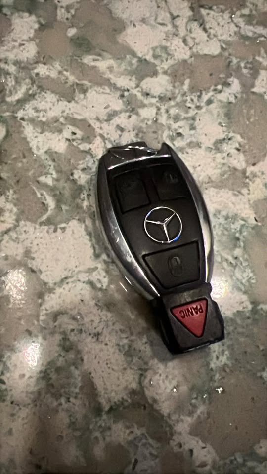 LOST ITEM - Kapiolani Park/Kapahulu area, Honolulu, Oahu | Stolen Stuff Hawaii