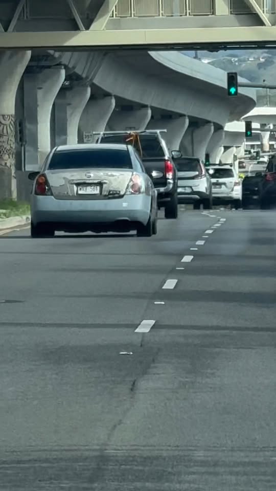 HIT AND RUN - Harbor Center/Cutter Ford/Waimalu Shopping Center, Oahu | Stolen Stuff Hawaii