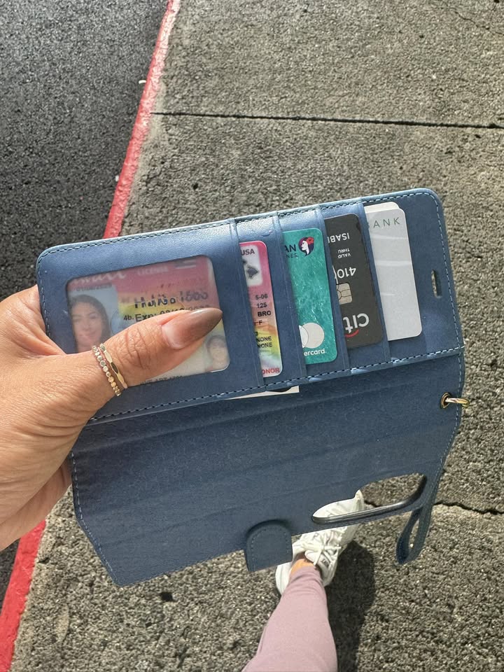 FOUND ITEM - Kahala Mall, Honolulu, Oahu | Stolen Stuff Hawaii
