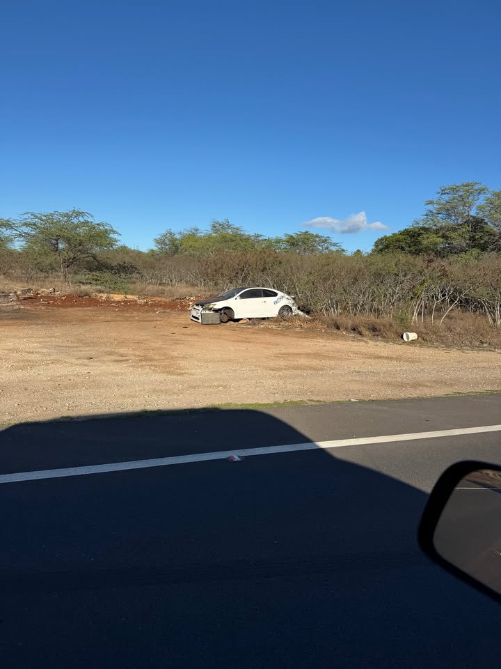 UEMV - Coral Sea Road, near the airfield, Oahu | Stolen Stuff Hawaii