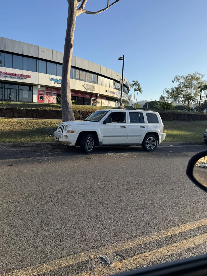 UEMV - Moanalua Loop, Aiea, Oahu | Stolen Stuff Hawaii