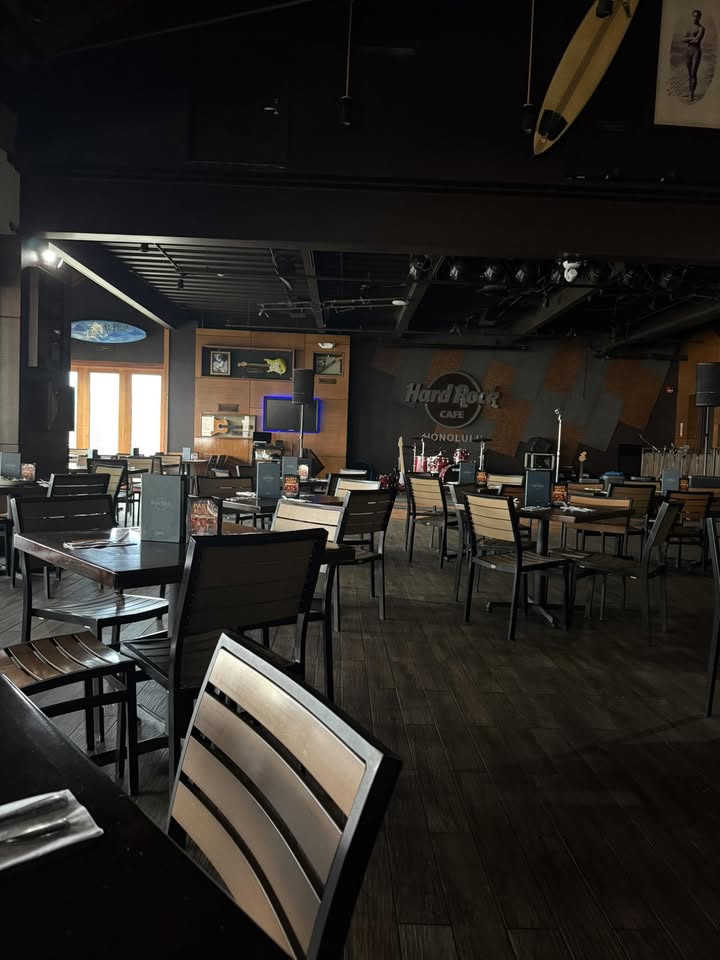 POWER OUTAGE - Hard Rock Cafe, Lahaina, Maui | Stolen Stuff Hawaii