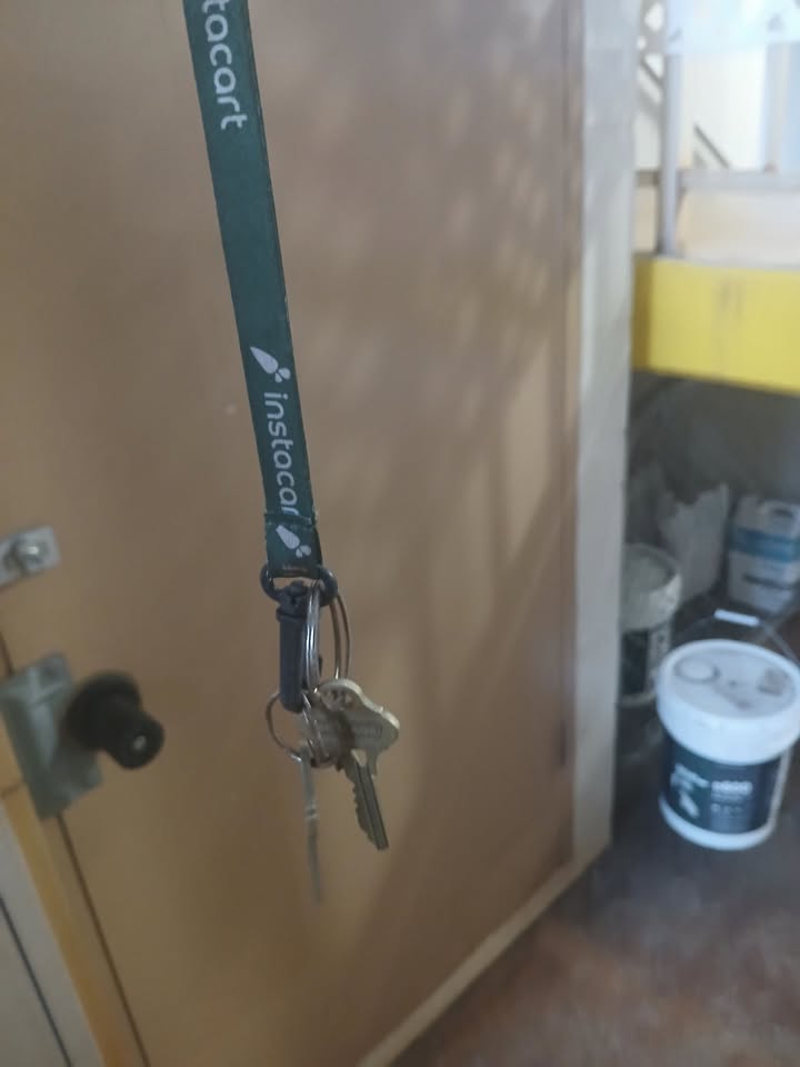 FOUND ITEM - Unknown | Stolen Stuff Hawaii