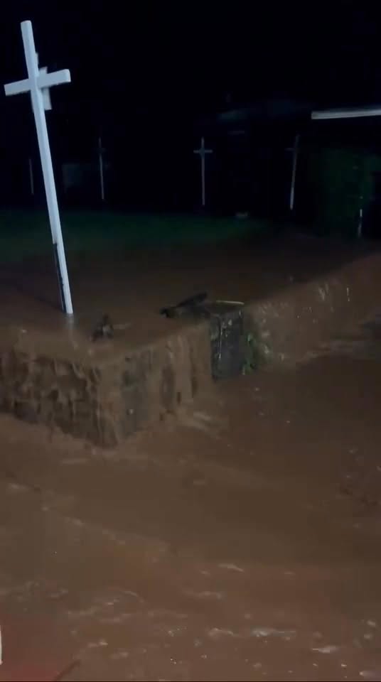 FLOOD - Saint Peter & Paul Waimea Bay, Pupukea, Oahu | Stolen Stuff Hawaii