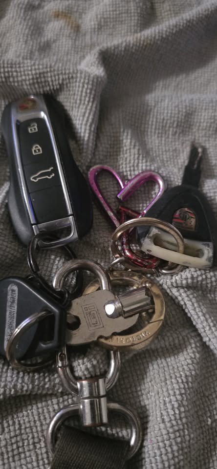 FOUND ITEM - Unknown | Stolen Stuff Hawaii