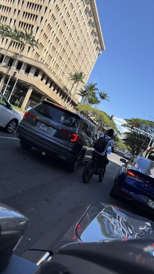 TRAFFIC INCIDENT - Kapiolani Boulevard, Honolulu, Oahu | Stolen Stuff Hawaii
