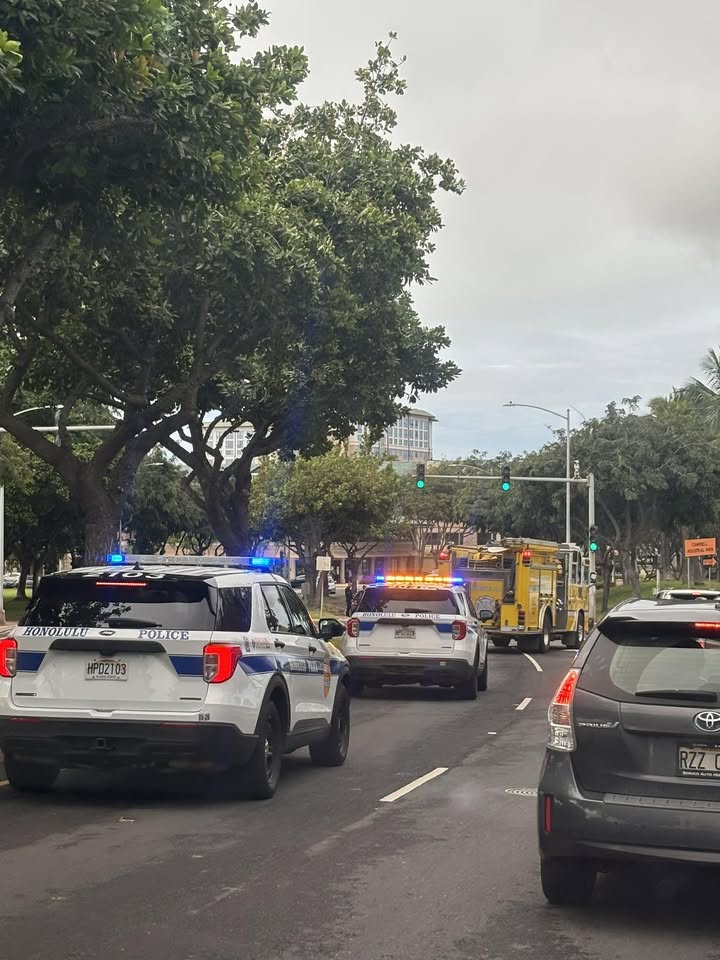 TRAFFIC INCIDENT - Kapolei police station, Kapolei, Oahu | Stolen Stuff Hawaii